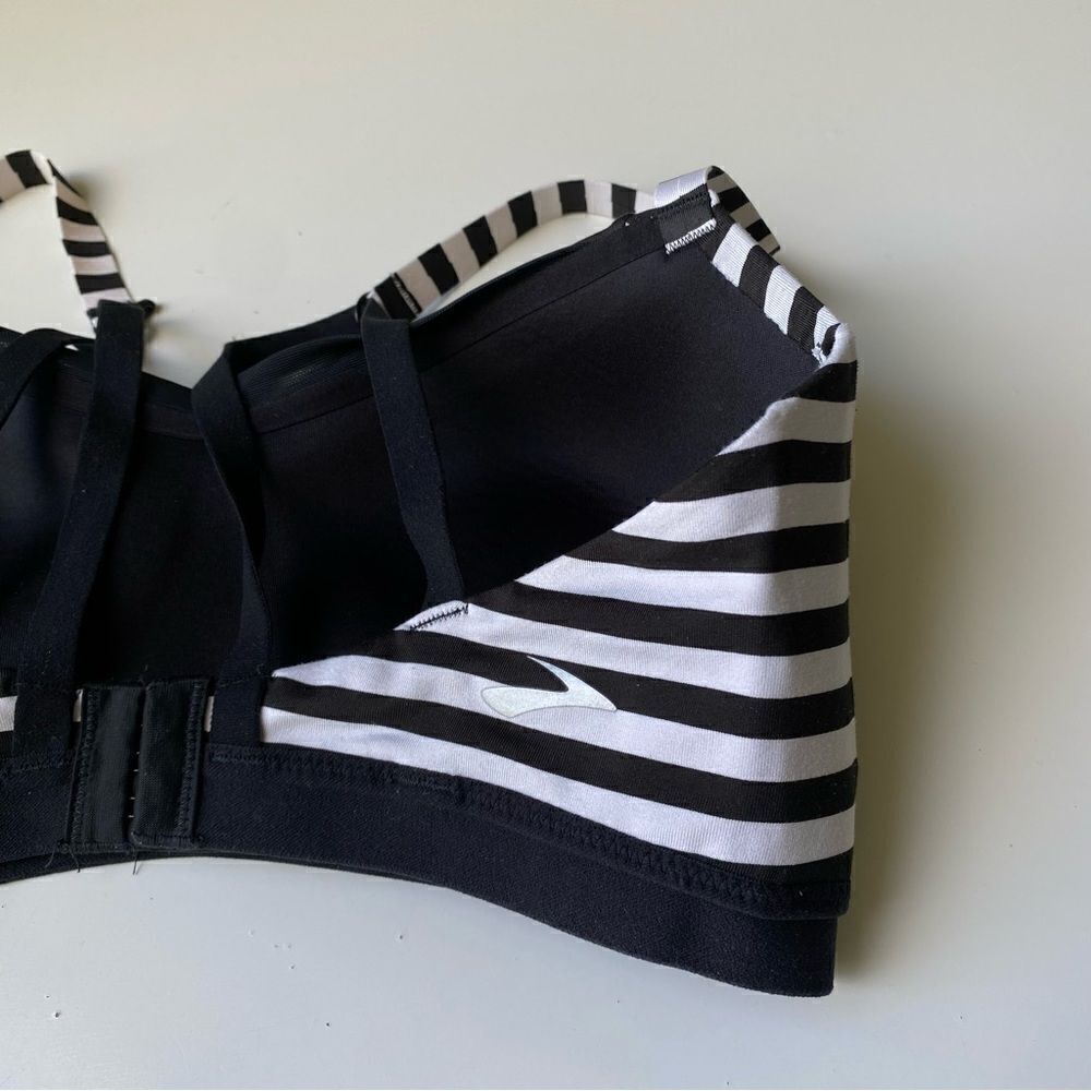 Brooks Fine Form Moving Comfort Medium Black white Sports Bra - Picture 4 of 8